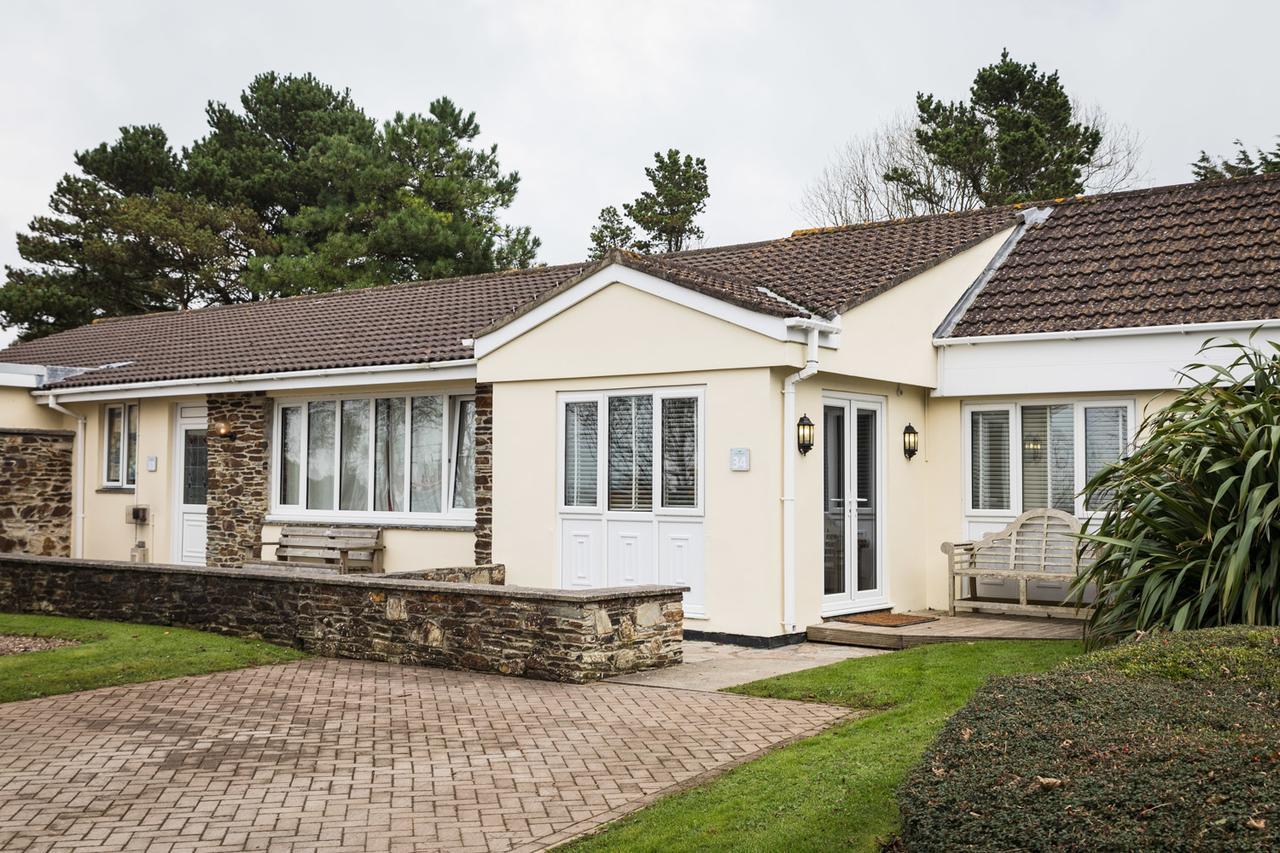 Carvynick Holiday Park Saint Enoder Exterior photo